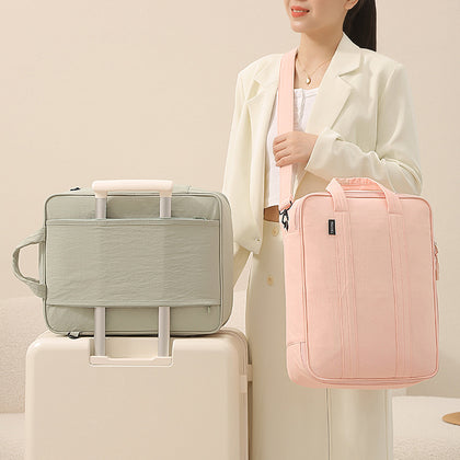 Waterproof Travel Bag With Large Capacity And Detachable Design